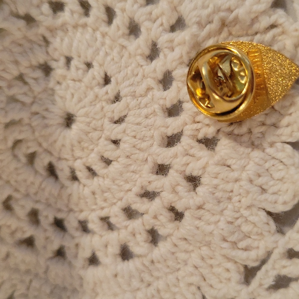 Episcopalia Lapel Pin - Picture 2 of 3